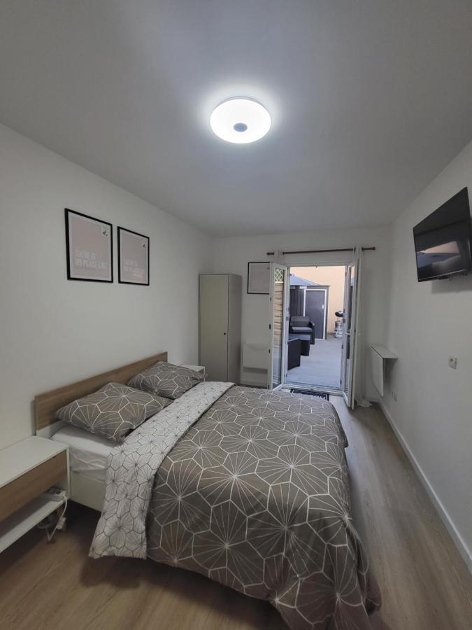 Studio Proche Gare Vernon Giverny Terrasse Parking Dış mekan fotoğraf